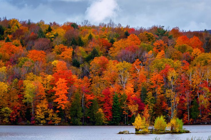 We LoVermont - Autumn in Killington Kent Pond