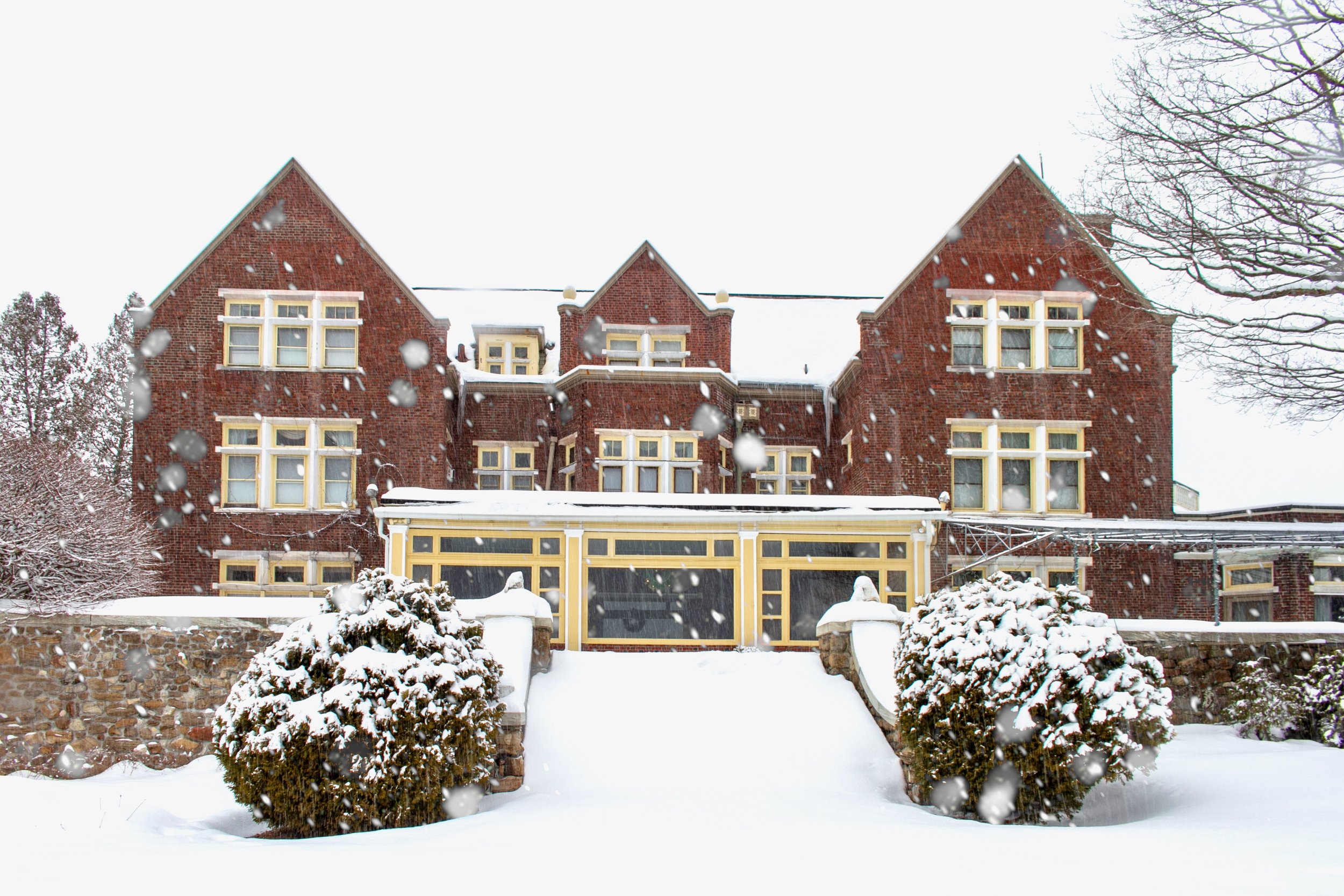 SnowyWilburtonMansion