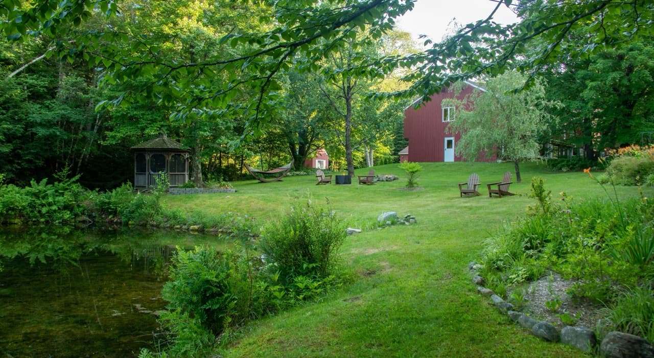 The backyard of White Horse Lodge