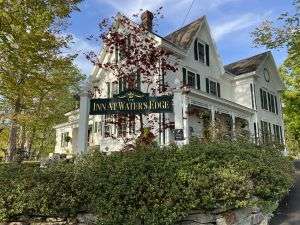 Inn Signage 300x225 1