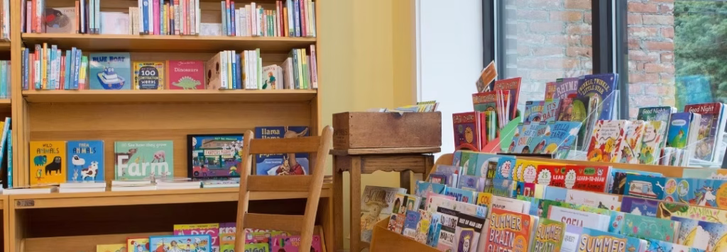 bennington bookshop 1024x356 1