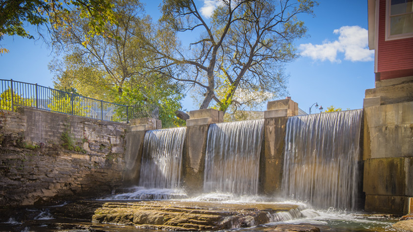 manchester riverwalk 1 842x474 1