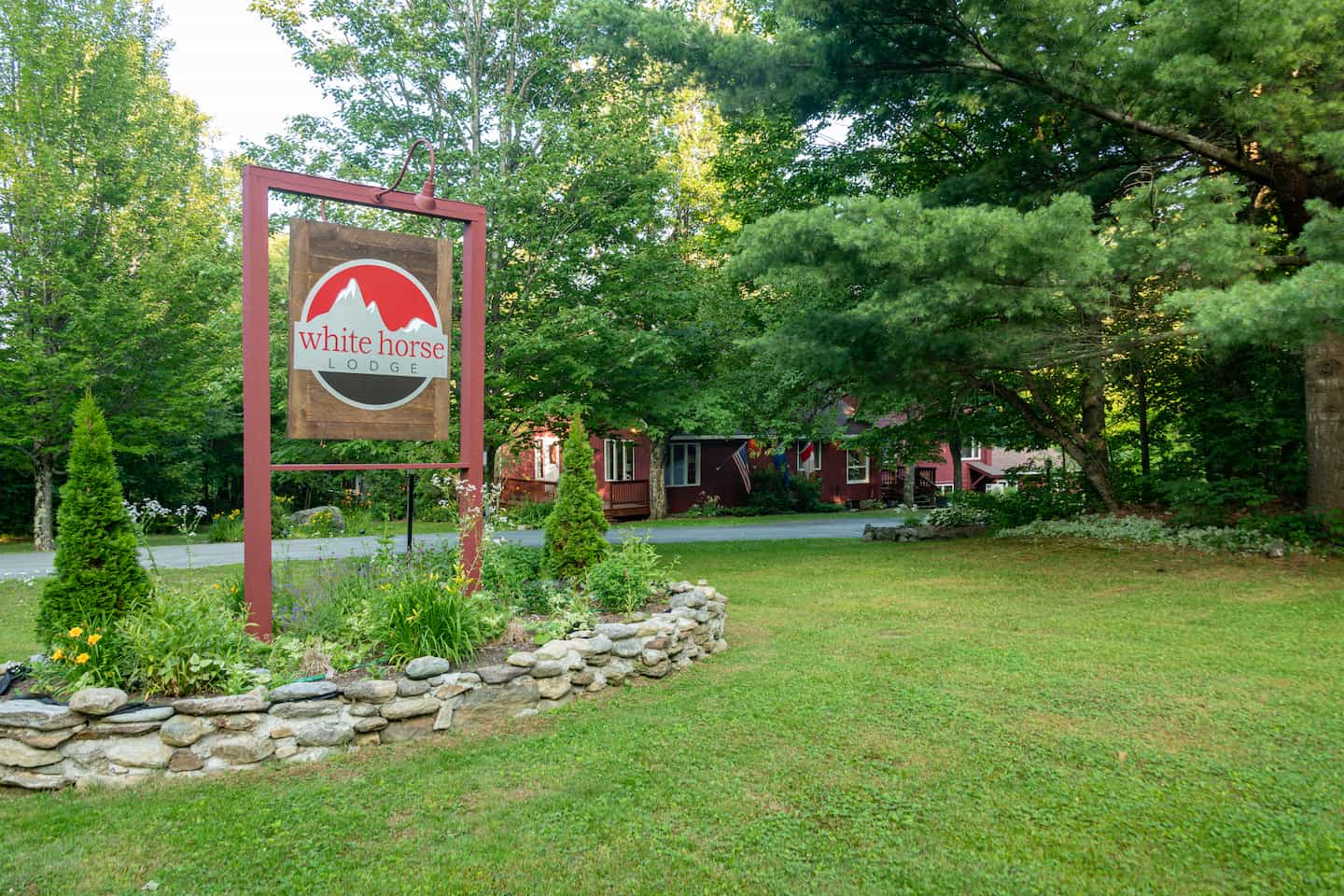 White Horse Lodge, a Vermont Lodge in the Mad River Valley