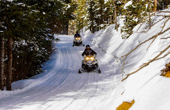 Snowmobile in Vermont 5